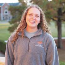 Headshot image of Student Volunteer Center Programming Ambassador, Bri'Ana Goodwin