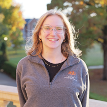 Headshot image of Student Volunteer Center Civic Engagement Amabssador, Larkin Riddle